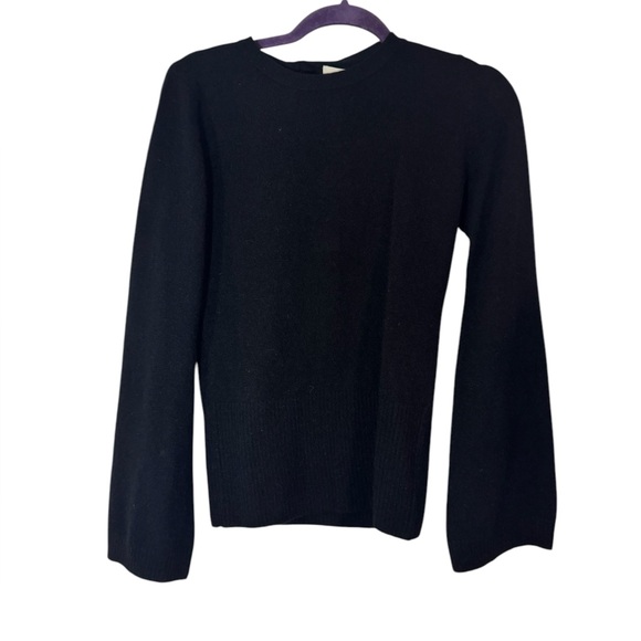 Qi Sweaters - NWT Qi Cashmere Sweater in XS, crew neck with tie back and flared sleeves